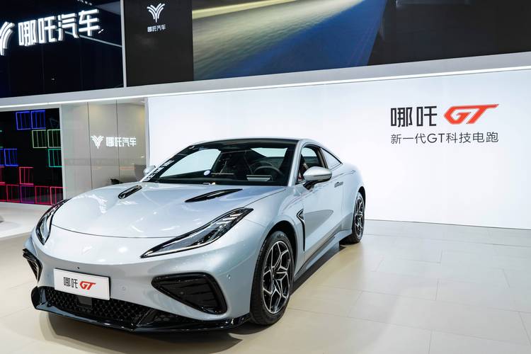 广州天河区天耀福企业管理咨询哪吒汽车在智能汽车领域的表现，领途汽车在新能源汽车市场中的影响力